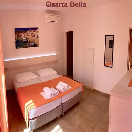 Bella * Stari Grad (Hvar)